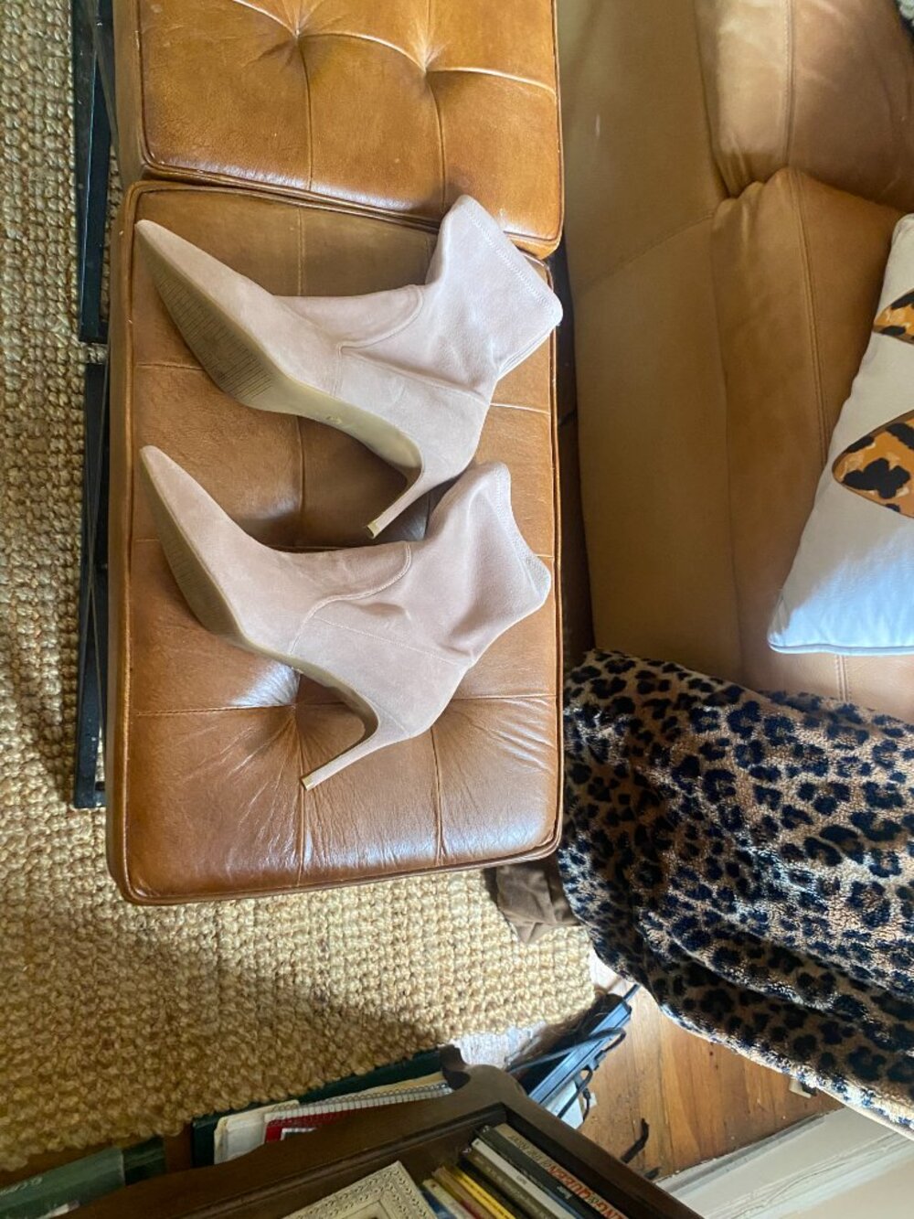 Stuart Weitzman - Picture 2 of 2